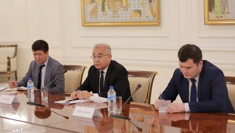 Қонунчилик палатаси Спикерининг биринчи ўринбосари А.Саидов ЕИнинг Марказий Осиё бўйича махсус вакили Т.Ҳакалани қабул қилди