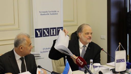 Presentation at the National Center: New editions published in Braille