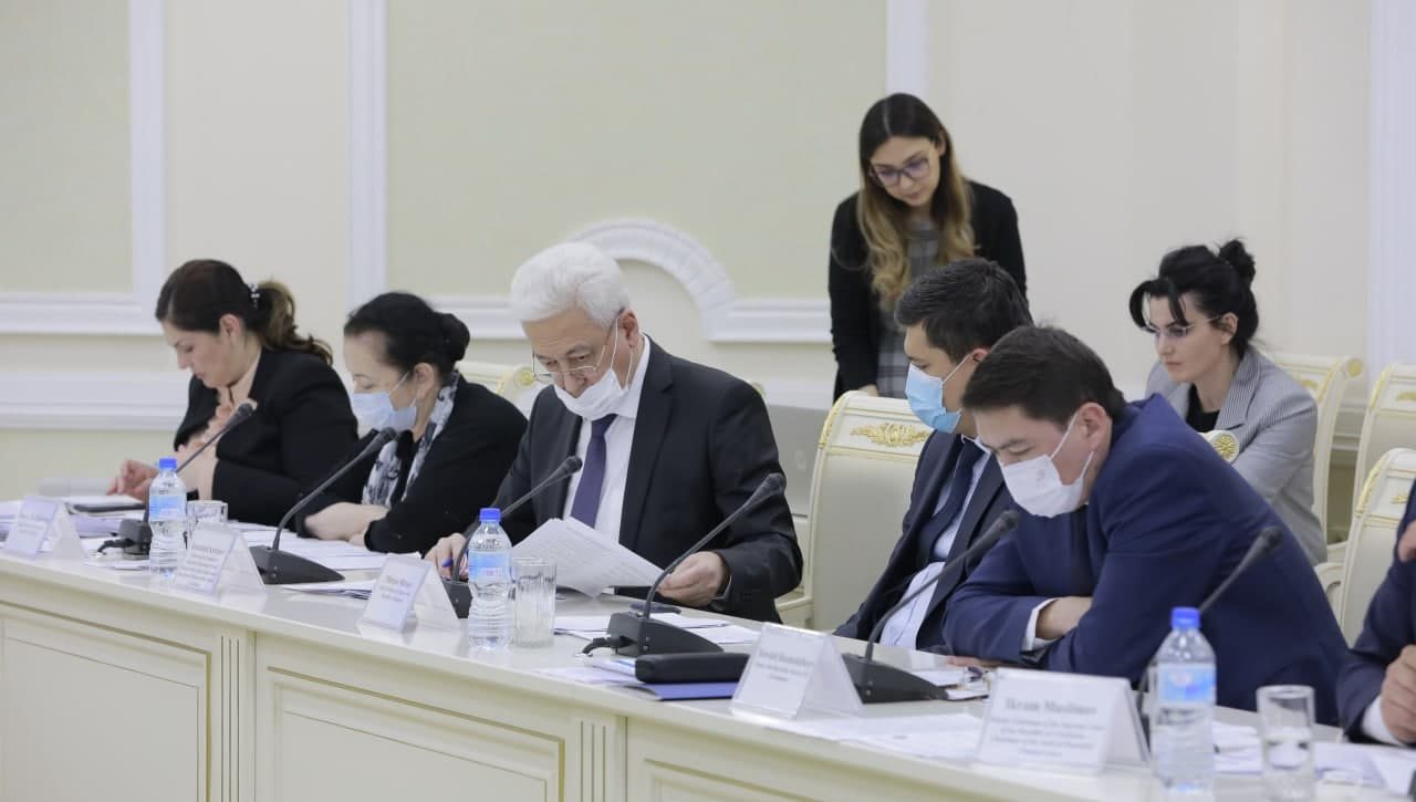 БМТнинг Иқтисодий, ижтимоий ва маданий ҳуқуқлар бўйича қўмитасида Ўзбекистоннинг Учинчи даврий маърузасини кўриб чиқиш давом этмоқда: муҳокамаларнинг иккинчи кунидан фоторепортаж