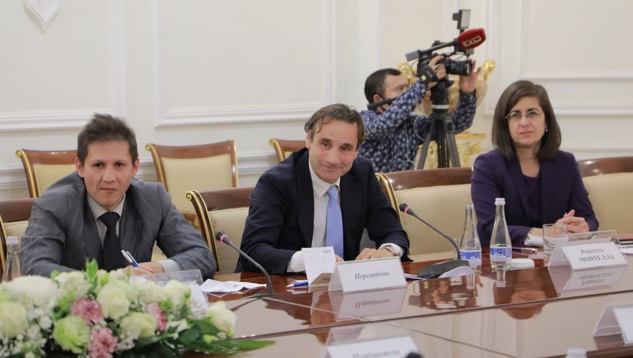 Спикер Н. Исмоилов встретился с делегацией во главе с М. Седерфельт