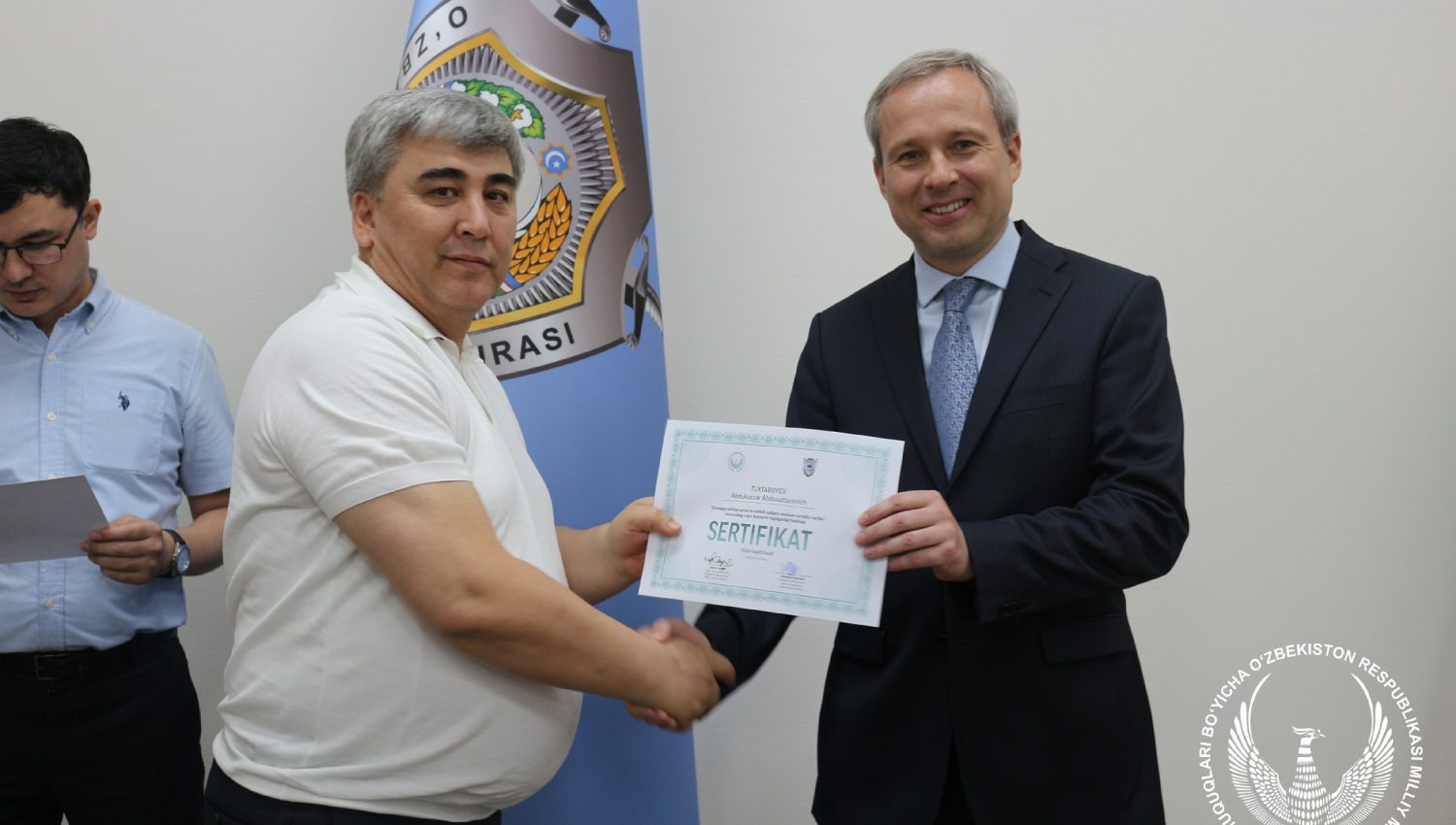 Қийноққа қарши курашиш бўйича ўқув курси тингловчиларига сертификатлар топширилди