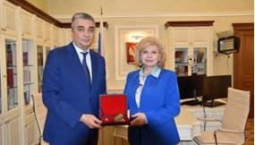 Россия Омбудсманига Ўзбекистоннинг «Инсон ҳуқуқлари ҳимояси учун» кўкрак нишони топширилди