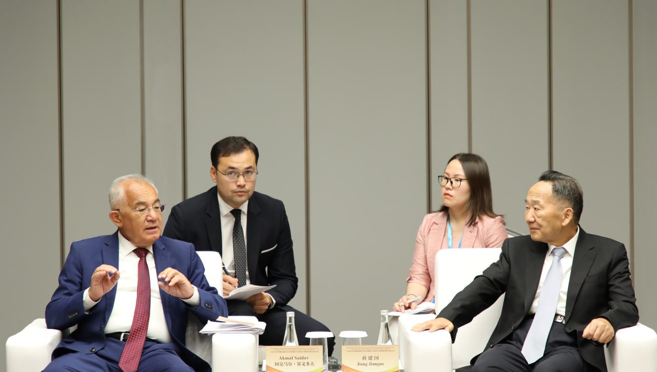 On a meeting with the Deputy Chairman of the Standing Committee of the Chinese Society for the Study of Human Rights