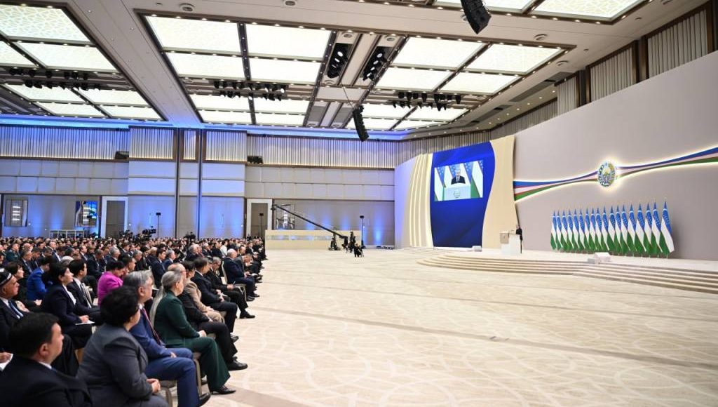 Президент: Ўзбекистонда фуқаролар, тадбиркорлар ва инвесторларни ҳар қандай вазиятда ҳам ишончли ҳимоя қиладиган давлат бор, Конституция бор, қонунлар бор