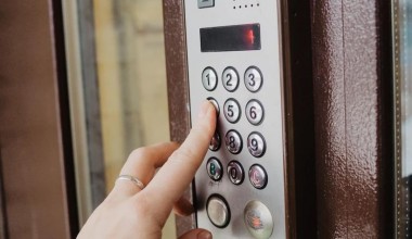 Yangi uylarga kamera va domofon o‘rnatish majburiy bo‘ladi