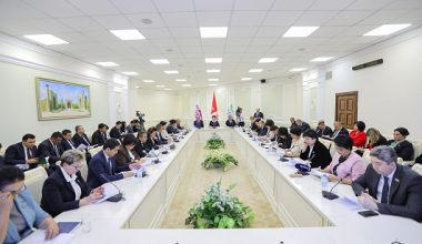 Фракциялар йиғилишида муҳим масала кўриб чиқилди