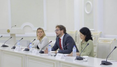 YeXHT delegatsiyasi Konstitutsiyaviy komissiya faoliyati bilan tanishdi