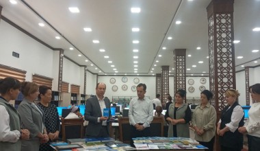 Vodiy universitetlariga inson huquqlari bo‘yicha adabiyotlar taqdim etildi