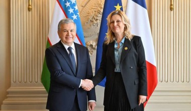 Президент Узбекистана и Председатель Национального собрания Франции обсудили вопросы развития межпарламентского обмена