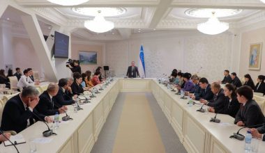 Конституциявий-ҳуқуқий асослар соҳалар ривожига хизмат қилади