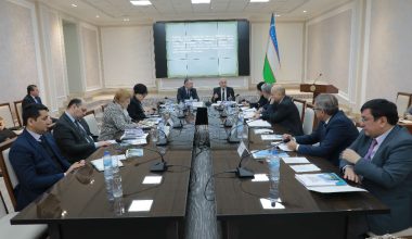 Парламент комиссияси устувор вазифаларни белгилаб олди
