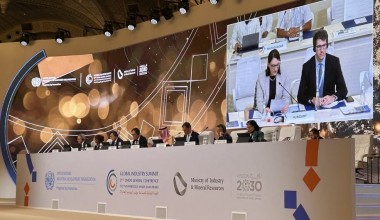 Переломный момент: вывод глобальной индустрии на более справедливый и экологичный путь экономического роста