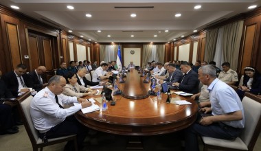 Сенат қўмитасида йўлларда инсон хавфсизлигини таъминлаш масаласи муҳокама қилинди