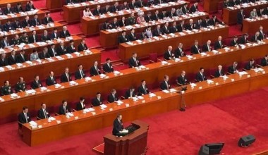 Хитой расмийлар орасида қиммат озиқ-овқат ва спиртли ичимликларни тақиқлайди