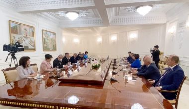 Узбекистан — Азербайджан: расширятся межпарламентские связи