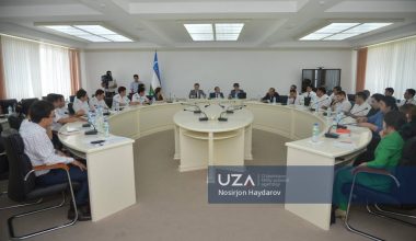Судьялар ва прокурорлар инсон ҳуқуқларини таъминлаш бўйича ўқитилмоқда