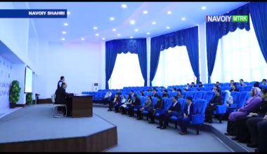 "Инсон ҳуқуқлари ҳафталиги" доирасида Навоий вилоят суди судьялари Юридик техникуми ўқувчилари билан мулоқотда бўлишди