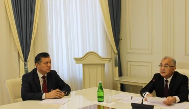 FUQAROLIK VA FUQAROSIZLIK MUAMMOLARI: Milliy markaz va BMT mutaxassislari talabalarga shu mavzuda ma’ruza o‘qidilar