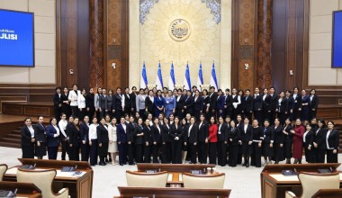 Сенаторы уделяют особое внимание защите прав женщин в республике