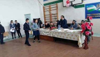 Мактабда Мустақилликнинг 30 йиллигига бағишланган мушоира ўтказилди