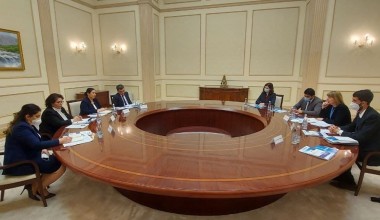 Biznes-ombudsman Dilmurod Kasimov BTMning Terrorizmga qarshi kurashish sharoitida inson huquq va erkinliklarini rag‘batlantirish va himoya qilish masalasi bo‘yicha maxsus ma’ruzachisi F. Ni Aolain bilan uchrashdi.