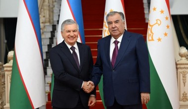 Президенты Узбекистана и Таджикистана рассмотрели актуальные вопросы двусторонней повестки