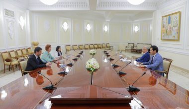 8 июля текущего года первый заместитель Спикера Законодательной палаты Олий Мажлиса А. Саидов встретился с судьей Специального суда по Сьерра-Леоне Р. Винтер, прибывшей в нашу страну для участия в качестве международного наблюдателя в предстоящих досрочных выборах Президента Республики Узбекистан.