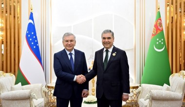 Лидеры Узбекистана и Туркменистана обсудили актуальные вопросы двусторонней повестки